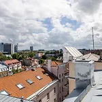 Old Town - Oleviste Apartamento
